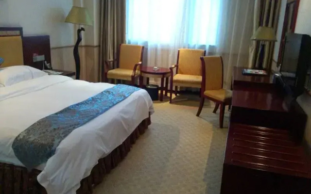 Yinhua Business Hotel (Zhuhai International Convention Center)
