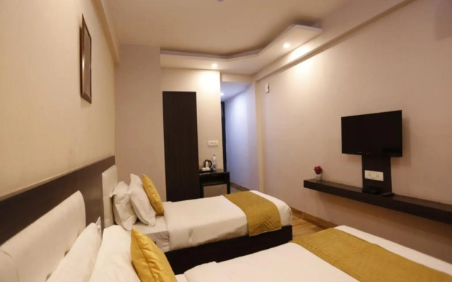 Paradise Ganga - A River Side Hotel