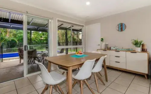 Sunny Coast Shack Pet Friendly Houses