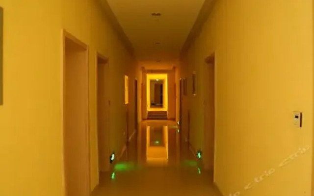 大同陆达快捷酒店