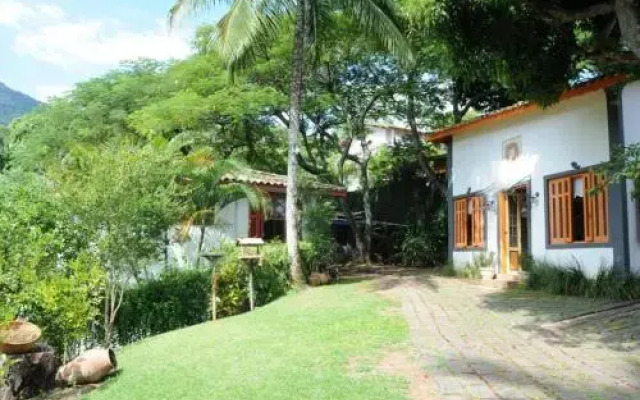 Pousada Pedra Menina