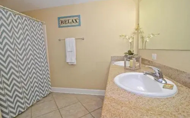 Sanibel 702