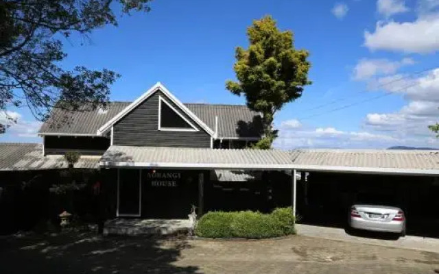 Aorangi Mountain Lodge