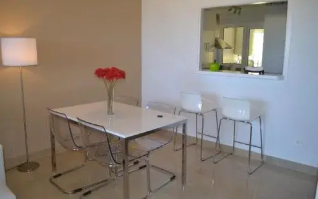 2114-Apt with nice terrace with pool view