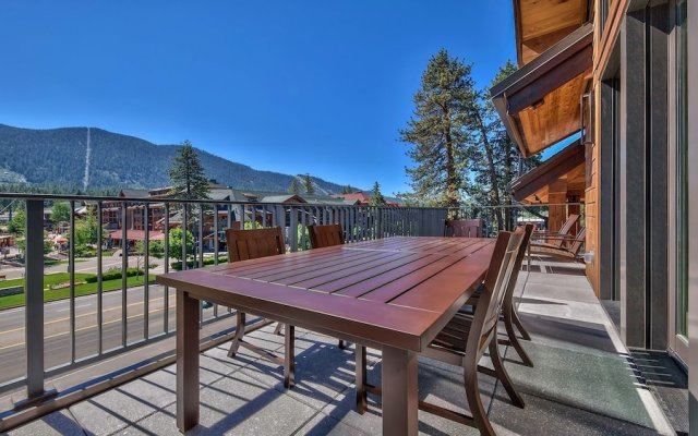 LuxuryÂ 4br  Steps From Heavenly Village & Gondola 4 Bedroom Condo by RedAwning