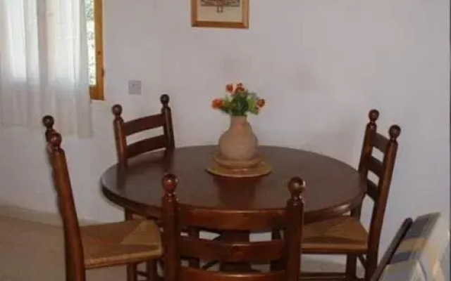 Lefkara Aloni House