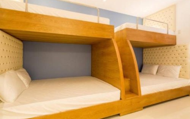 The Perfect Vacation by My Khe Beach – Guest Rooms – Da Nang