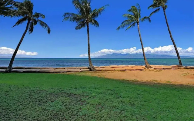 Valley Isle 107 by RedAwning