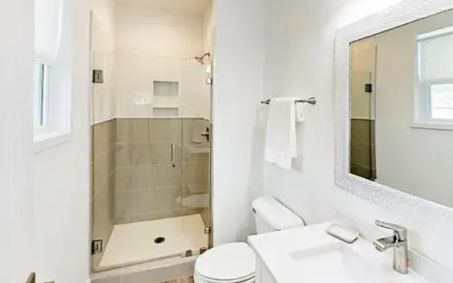 Lischey - 3 Br Home