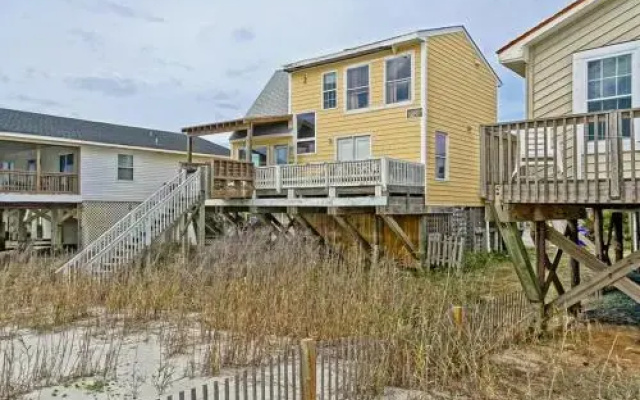Banana Hammock - 4 Br Home