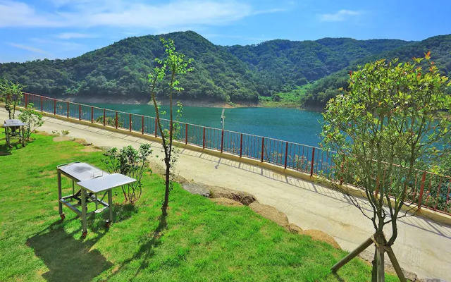 Suncheon Golden Lakeside Pension