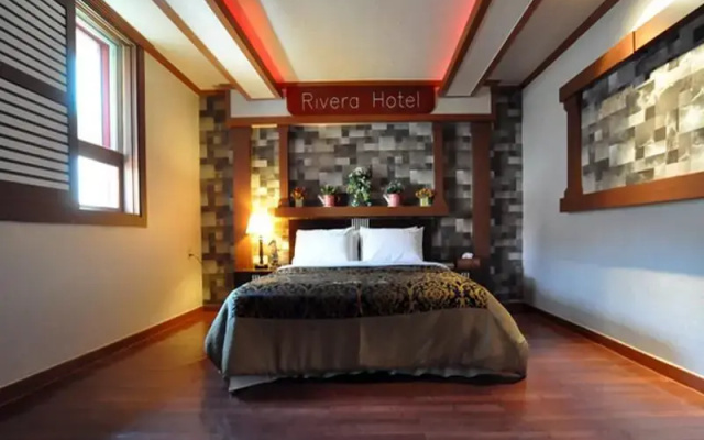 Riviera Mini Hotel