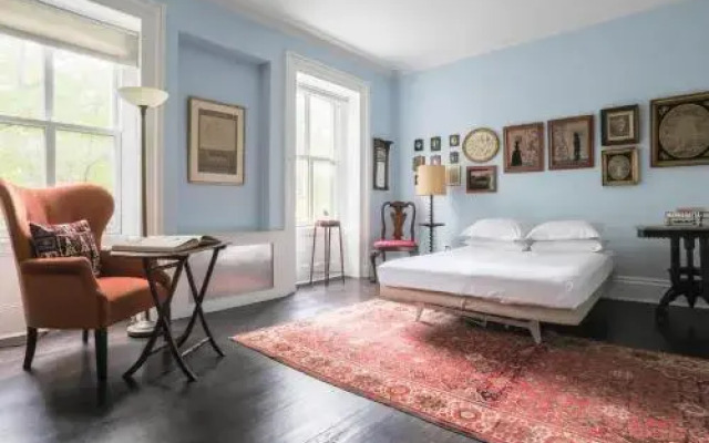 East 10th Studio by Onefinestay