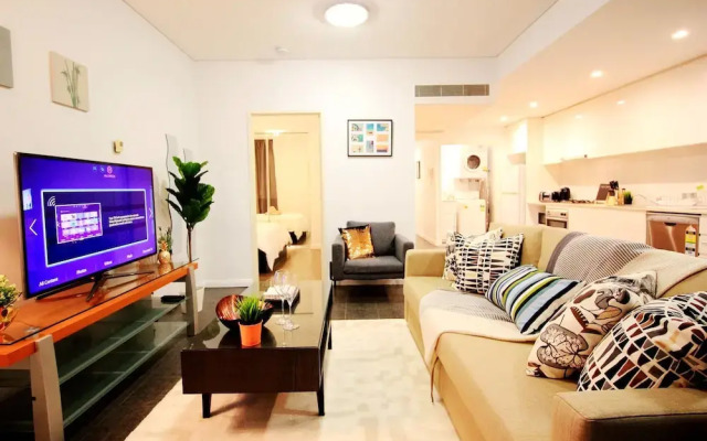 Spacious Apartment Central Location