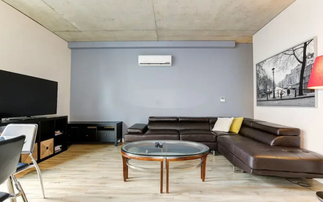 Pike Place Apartments by Barsala