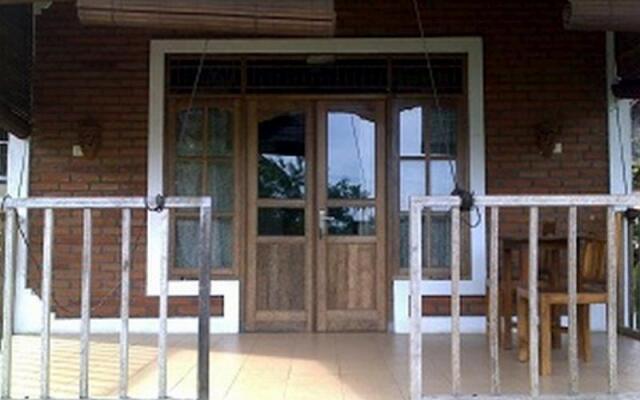 Sinar Matahari Hotel