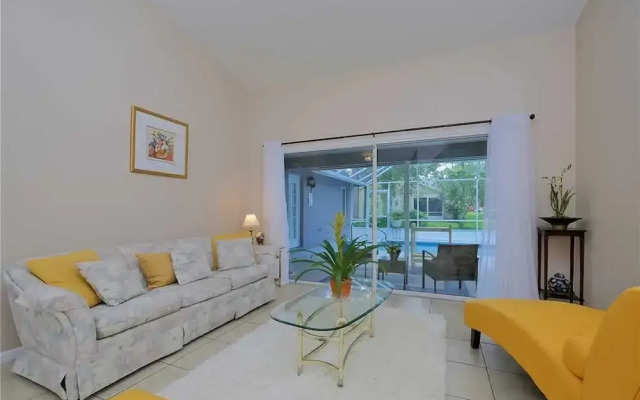 Palm Villa - Four Bedroom Home