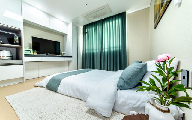 Haedameun Residence Hotel