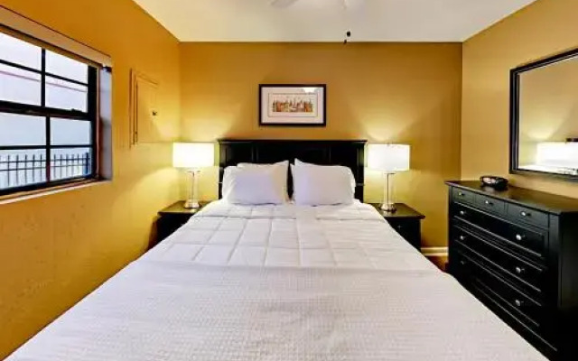Landmark McMillin Court Apartment 3 by RedAwning