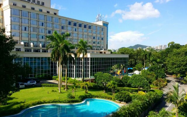 Scenic Holiday Hotel