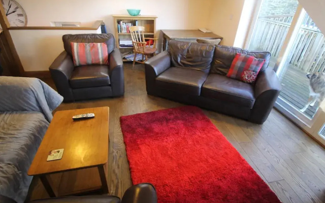 The Philog Home By Cardiff Holiday Homes