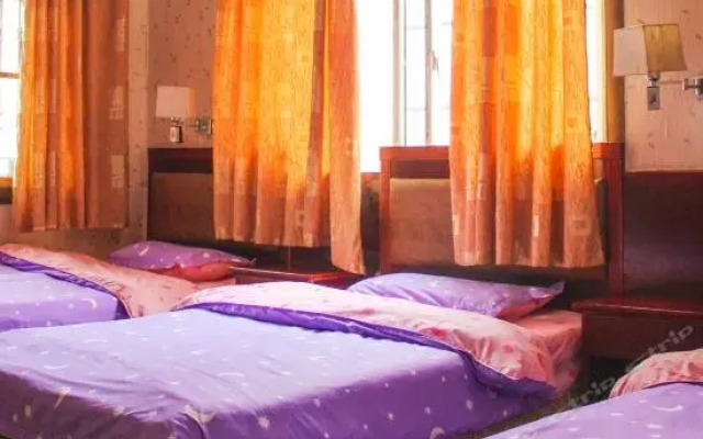 Fenghuang Border International Youth Hostel