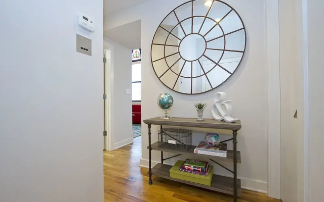 Charming 2BR in Wicker Park by Sonder