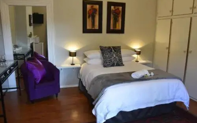 Poetry Guestrooms