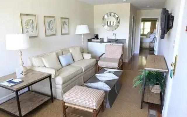 Three Village Inn Stony Brook