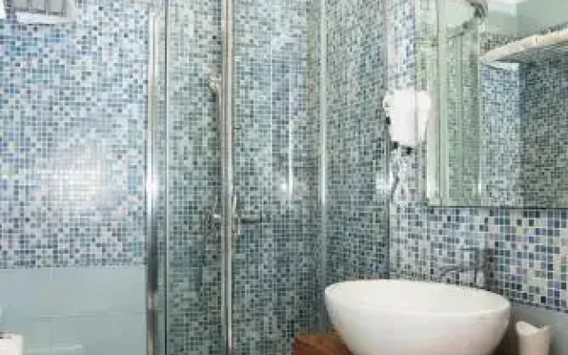 Falli Exclusive Rooms And Breakfast