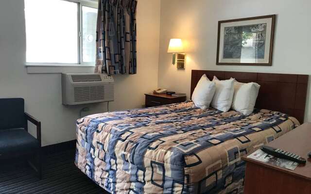 Studio 6 Richmond, VA - I-64 West