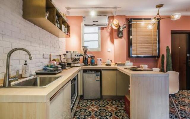 Lane Boutique Inn  Cafe