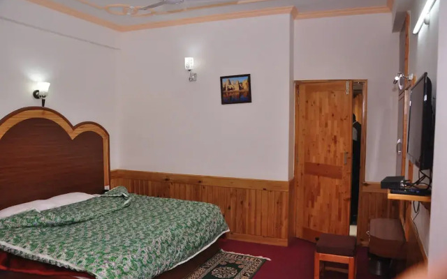 Hotel Kings Land