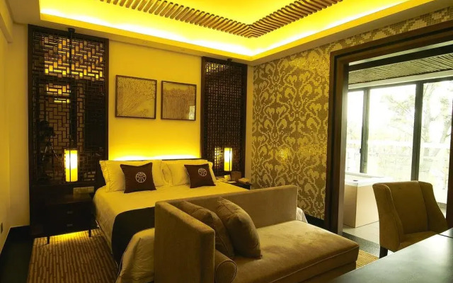 Huanxiu Resort And Spa