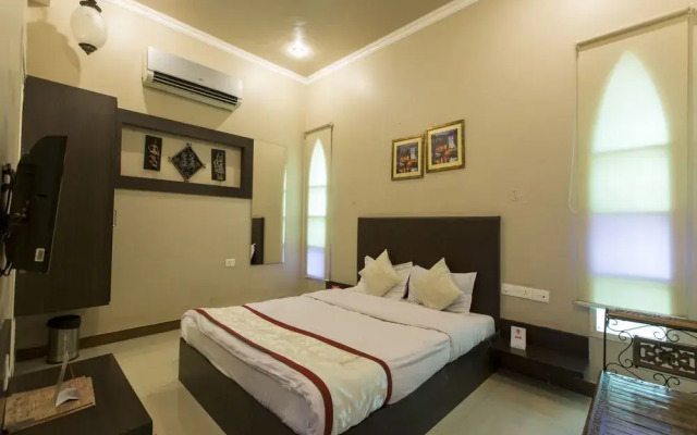 OYO Rooms Aatish Market