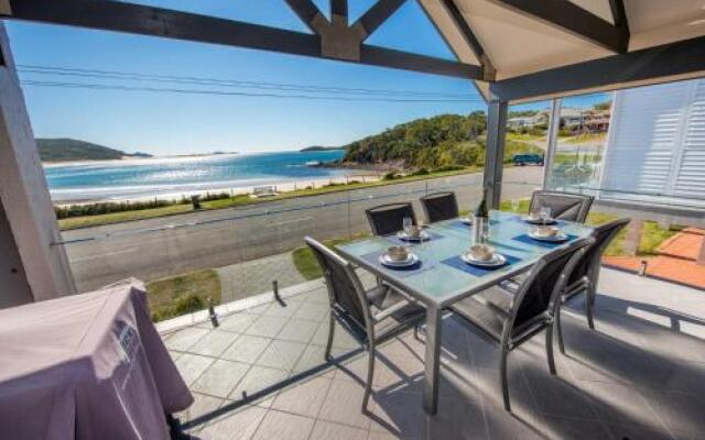 Beach House 72A Marine Drive - Fingal Bay
