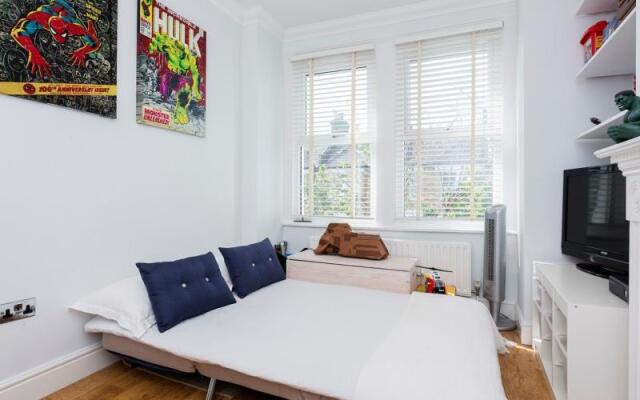 Veeve  3 Bed House Clarence Road Wimbledon