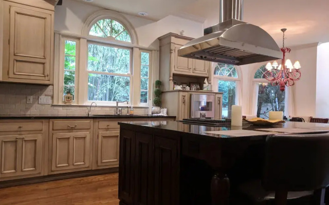Buckhead 3233 By Homecomfortstay