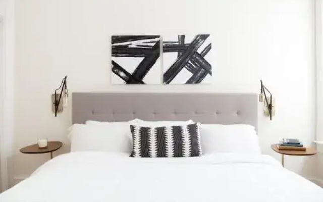 Intimate 2BR in South End by Sonder