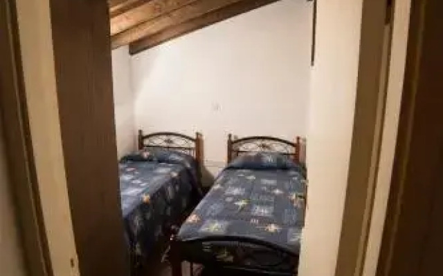 Symposio Nikos House