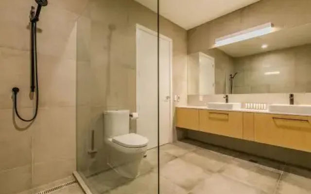 Acrossia Apartment Suites