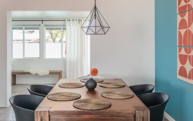 Spacious 4BR Home Pool by WanderJaunt