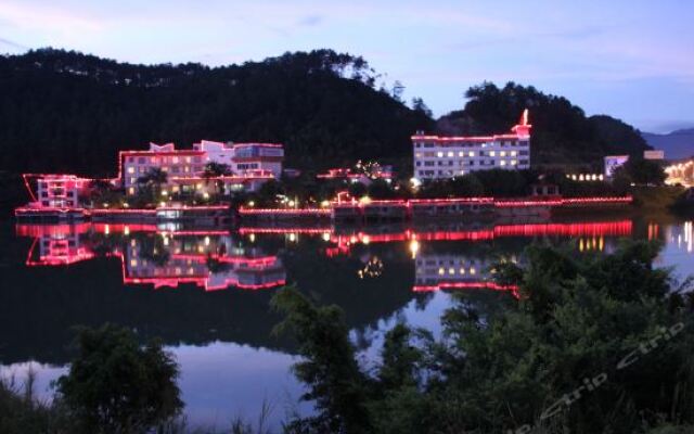 Baiyun Airport Hot Spring Resort