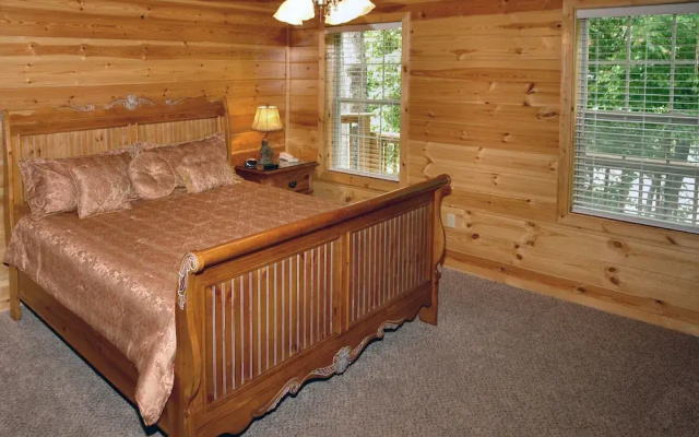 Hillbilly Hilton #525