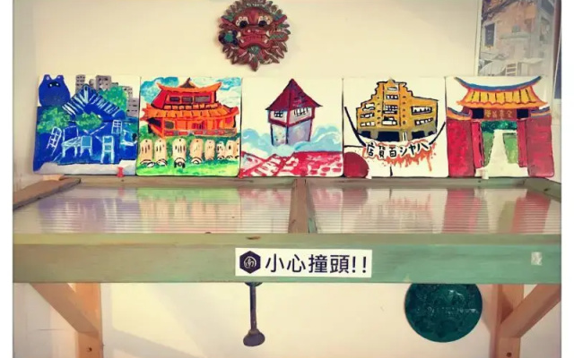 sixmoney hostel
