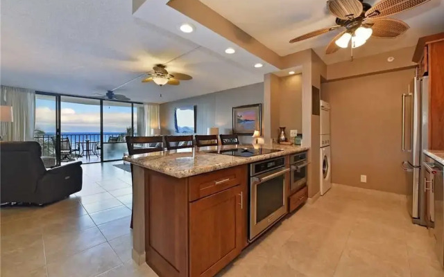 Valley Isle 509 by RedAwning