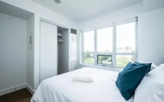 JP Stays - Elegant Luxury Suite