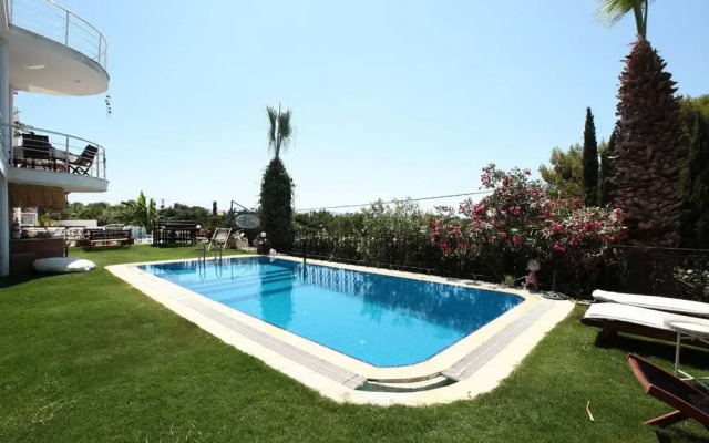 Alti Oda Butik Otel