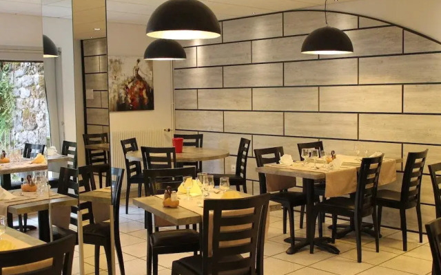 Hôtel Restaurant Aux Genêts d'Or