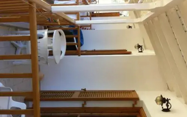 Kostas Studios